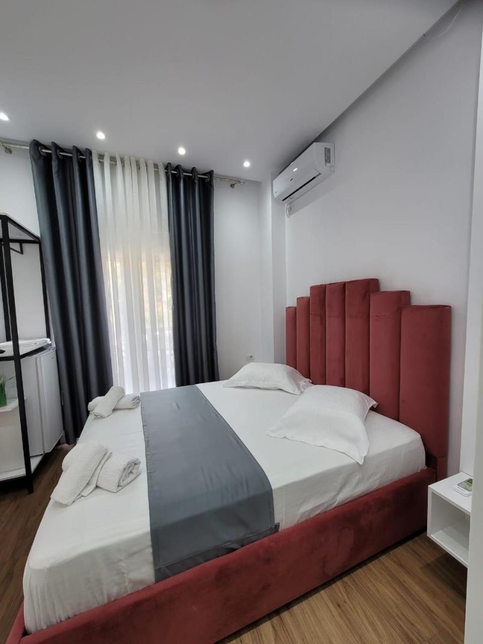 Luxury Room'S By Lika Саранде Екстериор снимка